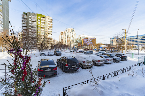 Продам трехкомнатную (3-комн.) квартиру, Шейнкмана ул, 134, Екатеринбург г