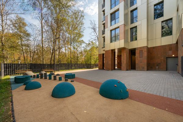 Продам двухкомнатную (2-комн.) квартиру, 1-я Ватутинская ул, 14к1, Десеновское п