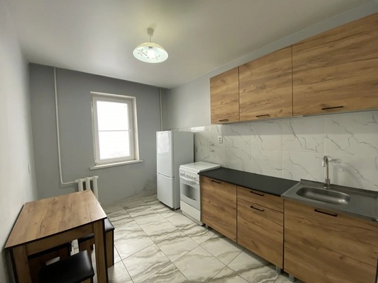 Сдам двухкомнатную (2-комн.) квартиру, Чапаева ул, 2/1, Тихорецк г