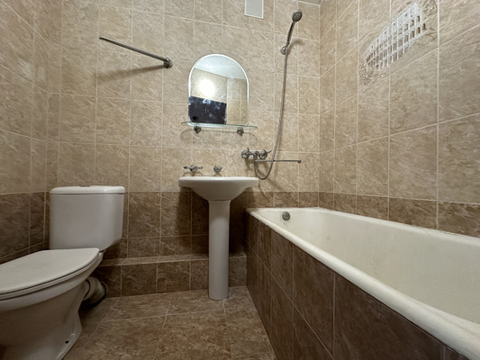 Продам двухкомнатную (2-комн.) квартиру, Софийская ул, 46к1, Санкт-Петербург г