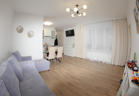 Продам двухкомнатную (2-комн.) квартиру, Строителей ул, 28, Пермь г