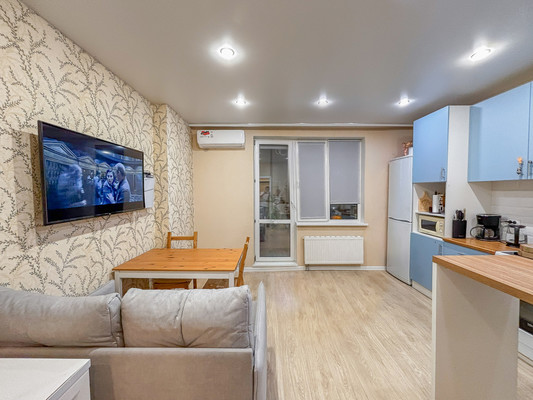 Продам однокомнатную (1-комн.) квартиру, Июльских Дней ул, 1к2, Нижний Новгород г