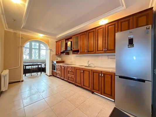 Продам многокомнатную квартиру, Киримова ул, 138б, Нальчик г