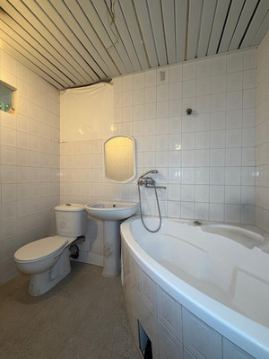 Продам многокомнатную квартиру, Киримова ул, 138б, Нальчик г