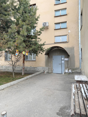 Продам многокомнатную квартиру, Киримова ул, 138б, Нальчик г