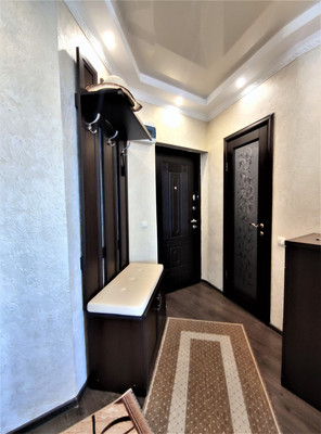 Продам однокомнатную (1-комн.) квартиру, Шиллеровская ул, 7, Новороссийск г