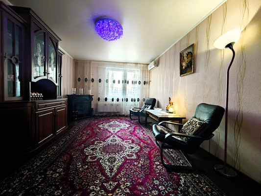 Продам двухкомнатную (2-комн.) квартиру, Суворовская ул, 79, Новороссийск г