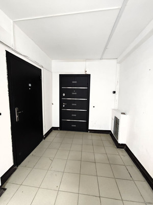 Продам двухкомнатную (2-комн.) квартиру, Суворовская ул, 79, Новороссийск г