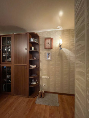 Продам двухкомнатную (2-комн.) квартиру, Мерецкова-Волосова ул, 1, Великий Новгород г