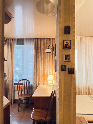 Продам двухкомнатную (2-комн.) квартиру, Мерецкова-Волосова ул, 1, Великий Новгород г