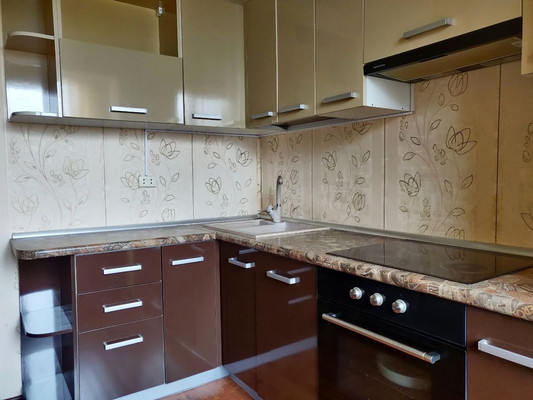 Продам двухкомнатную (2-комн.) квартиру, Звездная ул, 33, Туапсе г