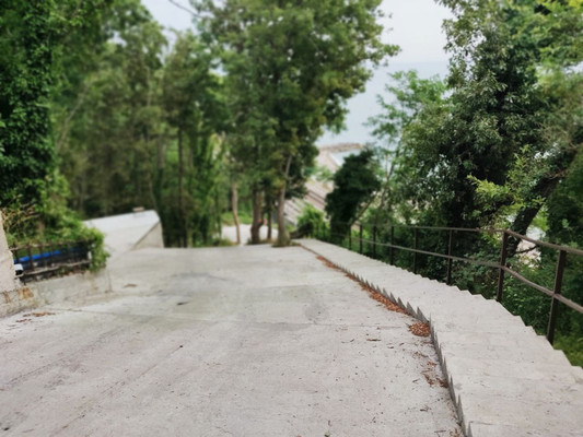 Продам двухкомнатную (2-комн.) квартиру, Звездная ул, 33, Туапсе г