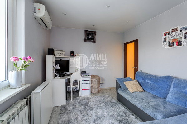 Продам однокомнатную (1-комн.) квартиру, Педагогическая ул, 8, Москва г