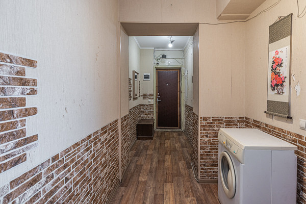 Продам трехкомнатную (3-комн.) квартиру, Ленинский пр-кт, 102, Москва г