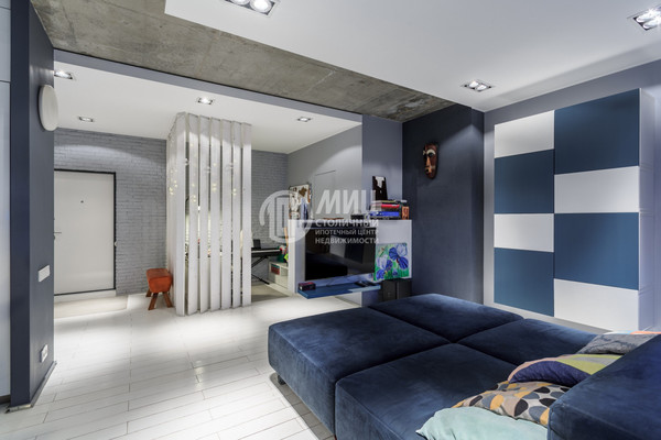 Продам двухкомнатную (2-комн.) квартиру, Яна Райниса б-р, 31, Москва г