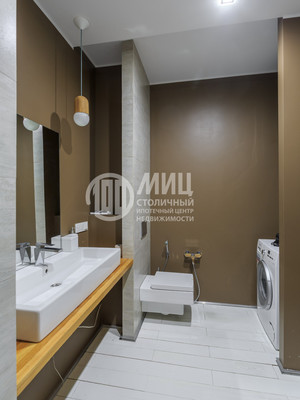 Продам двухкомнатную (2-комн.) квартиру, Яна Райниса б-р, 31, Москва г