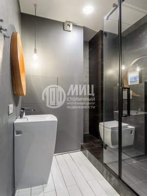 Продам двухкомнатную (2-комн.) квартиру, Яна Райниса б-р, 31, Москва г