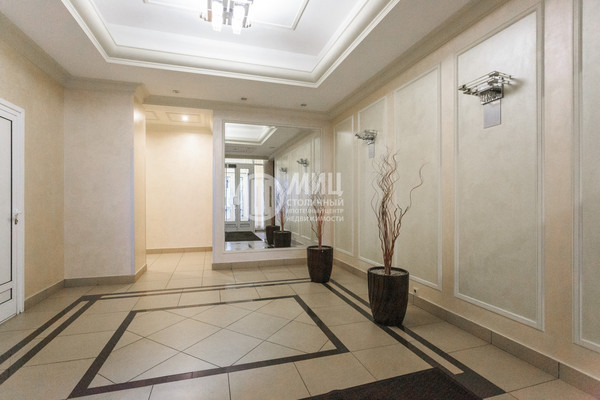 Продам двухкомнатную (2-комн.) квартиру, Яна Райниса б-р, 31, Москва г