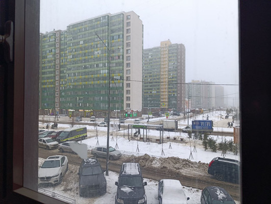 Продам однокомнатную (1-комн.) квартиру, Воронцовский б-р, 17, Мурино п