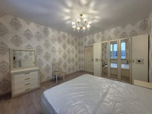 Сдам двухкомнатную (2-комн.) квартиру, Олимпийский б-р, 4к4, Баксан г