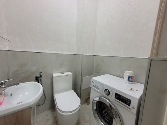 Сдам двухкомнатную (2-комн.) квартиру, Олимпийский б-р, 4к4, Баксан г