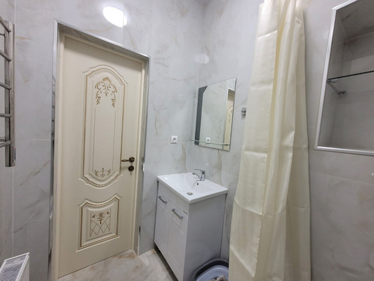 Сдам двухкомнатную (2-комн.) квартиру, Олимпийский б-р, 4к4, Баксан г