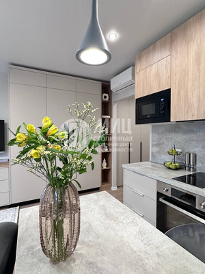 Продам однокомнатную (1-комн.) квартиру, Новомосковская ул, 6к1, Москва г