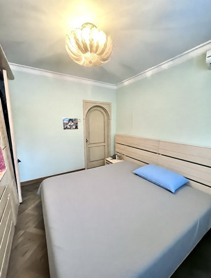 Продам трехкомнатную (3-комн.) квартиру, Весёлая ул, 35, Москва г