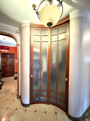 Продам трехкомнатную (3-комн.) квартиру, Весёлая ул, 35, Москва г