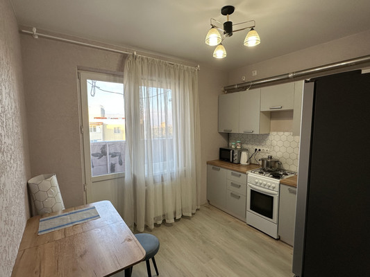 Продам однокомнатную (1-комн.) квартиру, Балаклавская ул, 73Д, Симферополь г