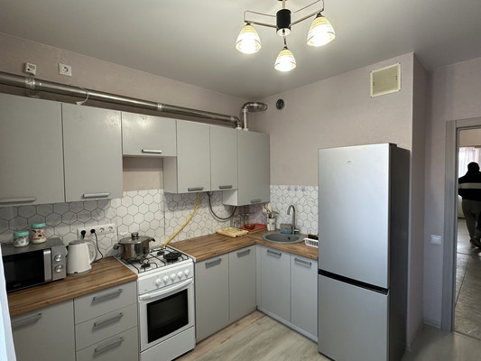 Продам однокомнатную (1-комн.) квартиру, Балаклавская ул, 73Д, Симферополь г