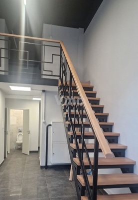 Продам торговое помещение 100 м2, Лобненская ул, 13к2, Москва г