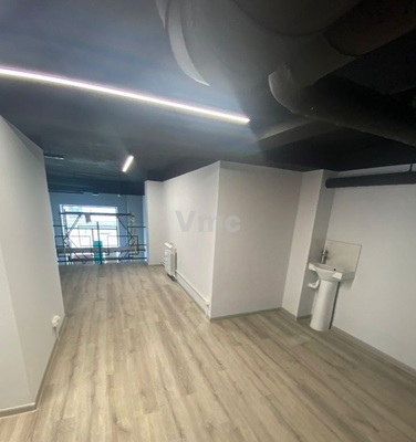 Продам торговое помещение 100 м2, Лобненская ул, 13к2, Москва г