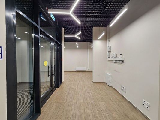 Продам коммерческое помещение 122 м2, Плеханова ул, 18, Москва г