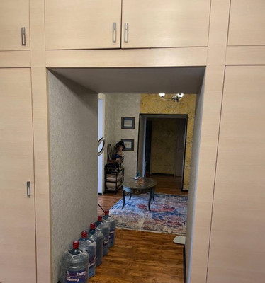 Продам трехкомнатную (3-комн.) квартиру, Олимпийский пр-кт, 10к1, Москва г