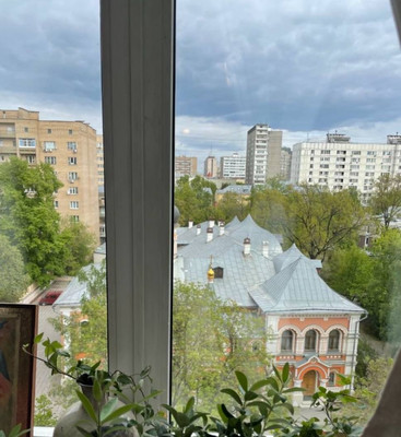Продам трехкомнатную (3-комн.) квартиру, Олимпийский пр-кт, 10к1, Москва г