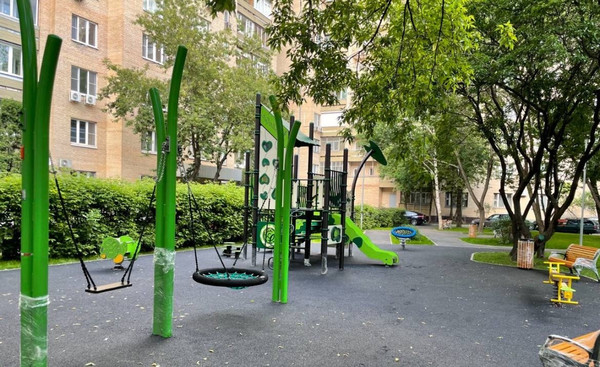 Продам трехкомнатную (3-комн.) квартиру, Олимпийский пр-кт, 10к1, Москва г