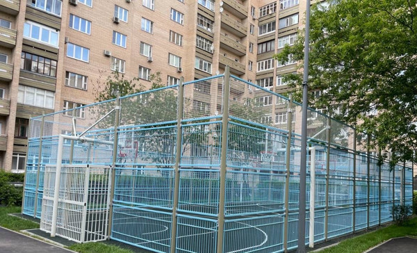 Продам трехкомнатную (3-комн.) квартиру, Олимпийский пр-кт, 10к1, Москва г