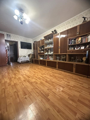 Продам трехкомнатную (3-комн.) квартиру, Марьинский Парк ул, 13, Москва г