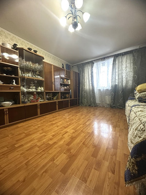 Продам трехкомнатную (3-комн.) квартиру, Марьинский Парк ул, 13, Москва г