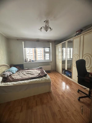 Продам трехкомнатную (3-комн.) квартиру, Марьинский Парк ул, 13, Москва г