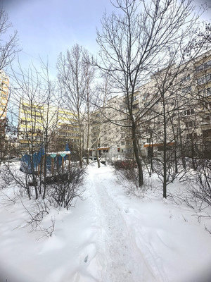 Продам трехкомнатную (3-комн.) квартиру, Марьинский Парк ул, 13, Москва г