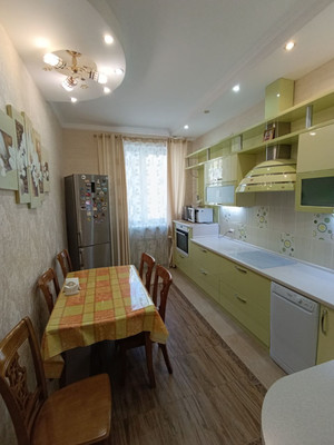 Продам трехкомнатную (3-комн.) квартиру, Ямская ул, 14, Ханты-Мансийск г