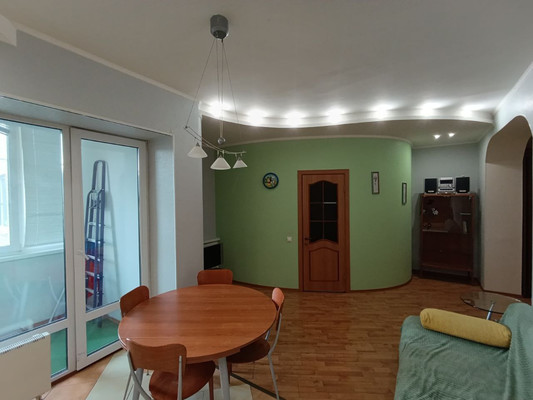 Продам однокомнатную (1-комн.) квартиру, Комсомольская ул, 29, Ханты-Мансийск г