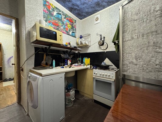 Продам трехкомнатную (3-комн.) квартиру, Шелепихинское ш, 11к2, Москва г