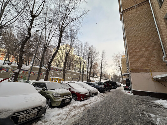 Продам трехкомнатную (3-комн.) квартиру, Трофимова ул, 31, Москва г