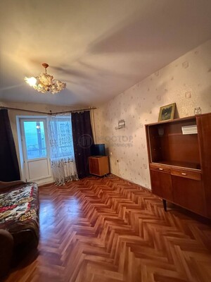 Продам двухкомнатную (2-комн.) квартиру, Бескудниковский б-р, 17к1, Москва г