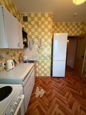 Продам двухкомнатную (2-комн.) квартиру, Бескудниковский б-р, 17к1, Москва г