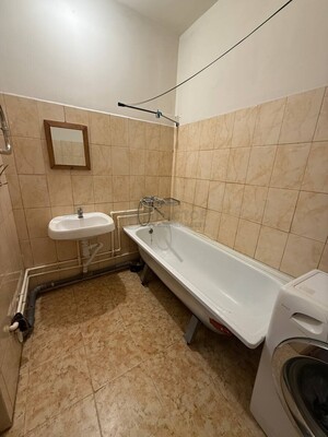 Продам двухкомнатную (2-комн.) квартиру, Бескудниковский б-р, 17к1, Москва г