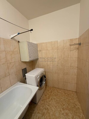 Продам двухкомнатную (2-комн.) квартиру, Бескудниковский б-р, 17к1, Москва г